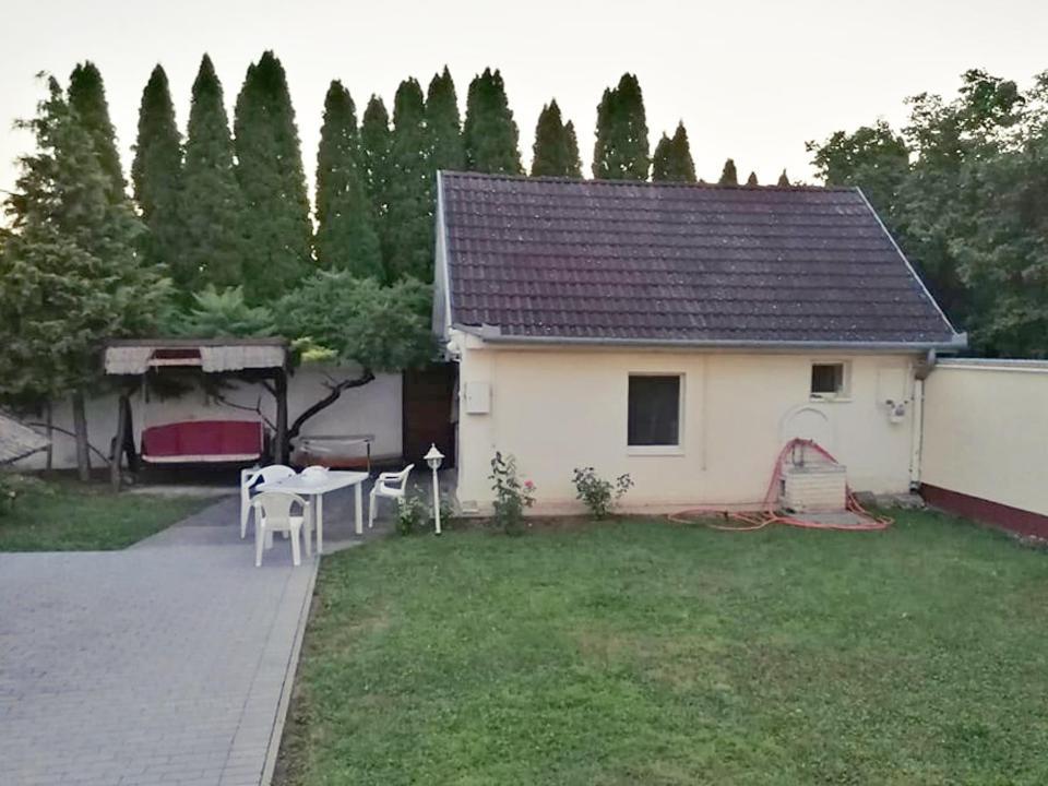Magic Holiday Vendeghaz Hajdúszoboszló Buitenkant foto